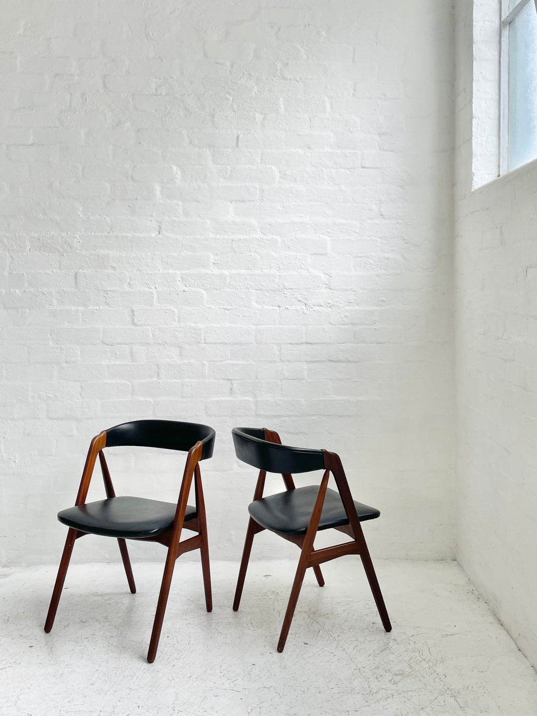 Th.Harlev 'Model 205' Teak Chairs