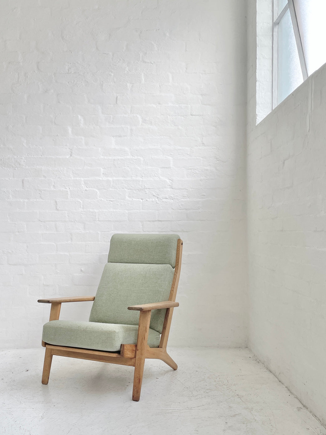 Hans J. Wegner GE290 'Plank' Chair