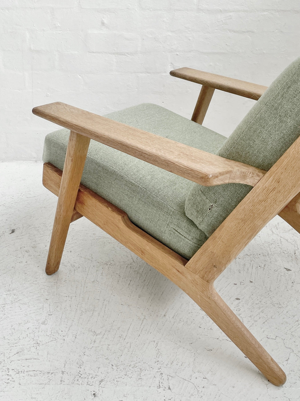 Hans J. Wegner GE290 'Plank' Chair