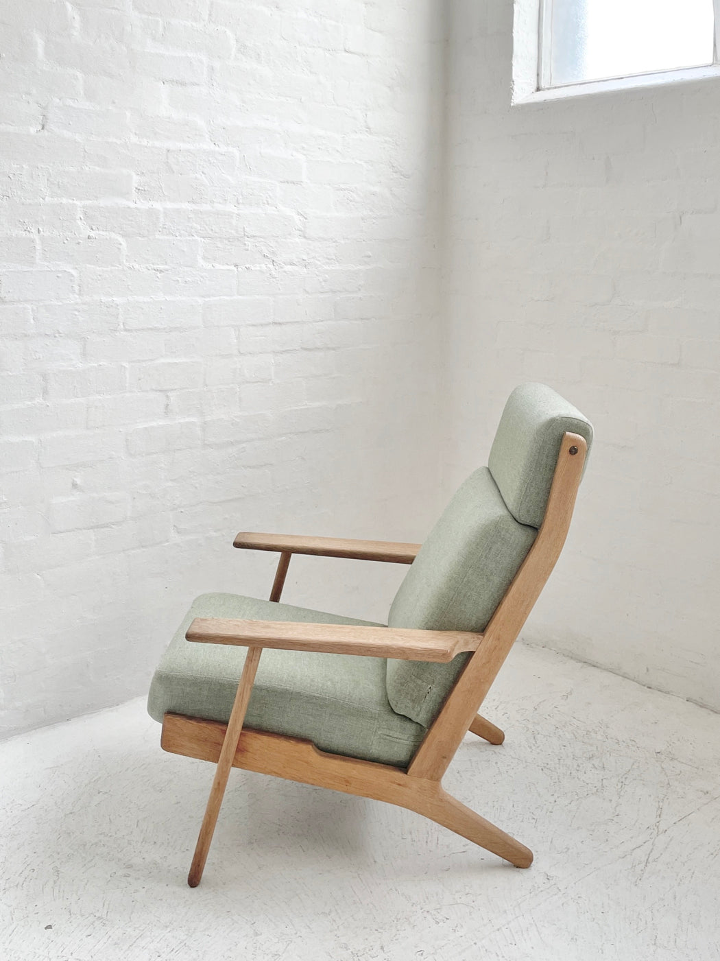 Hans J. Wegner GE290 'Plank' Chair