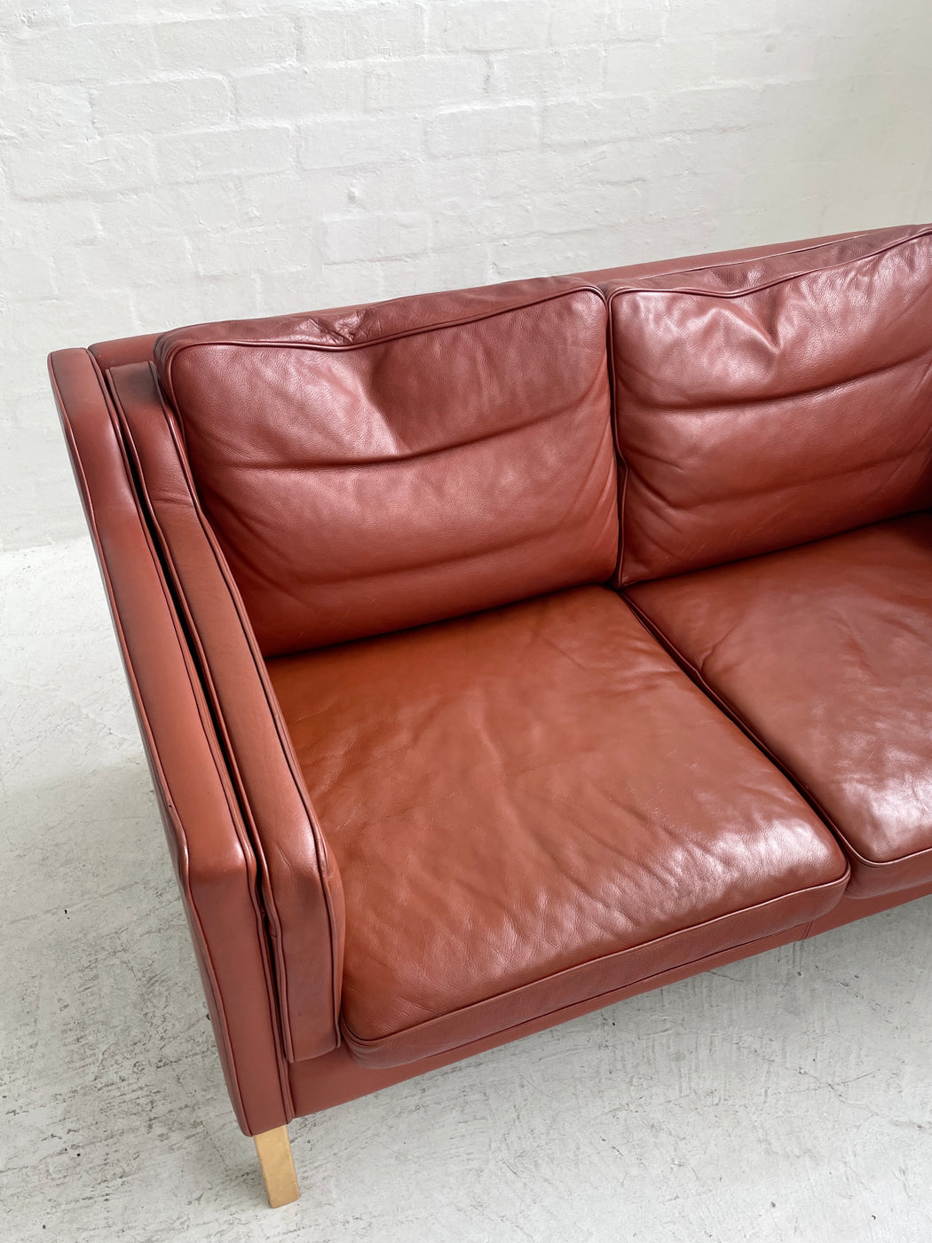 Stouby 'Eva' Leather Sofa