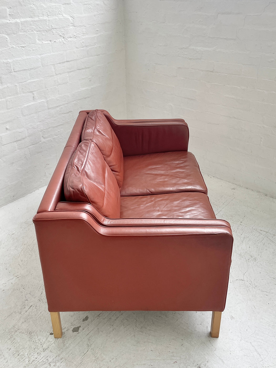 Stouby 'Eva' Leather Sofa