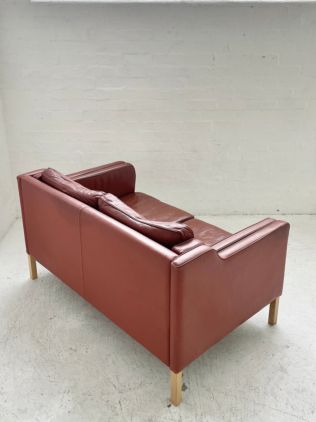 Stouby 'Eva' Leather Sofa