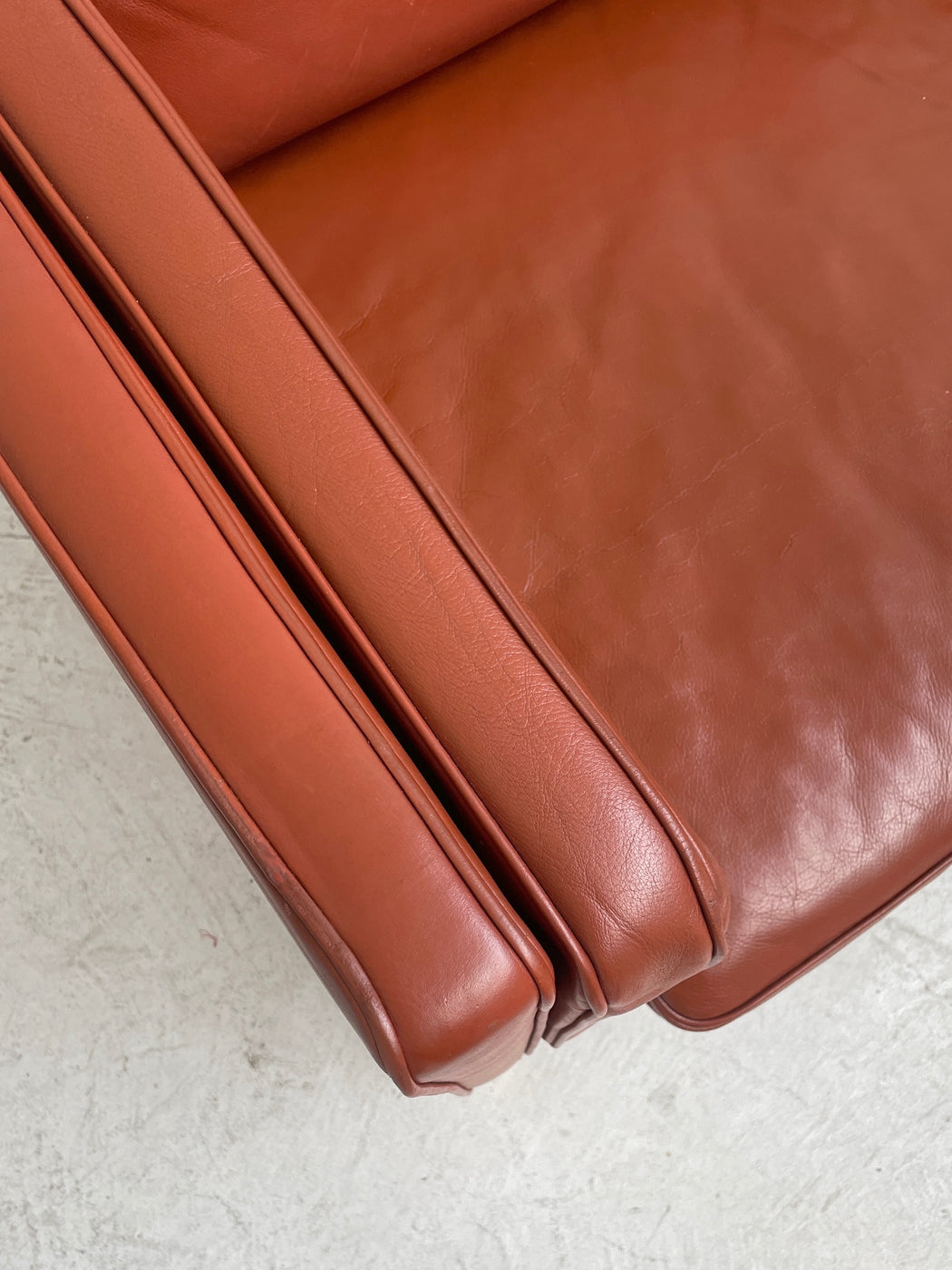 Stouby 'Eva' Leather Sofa