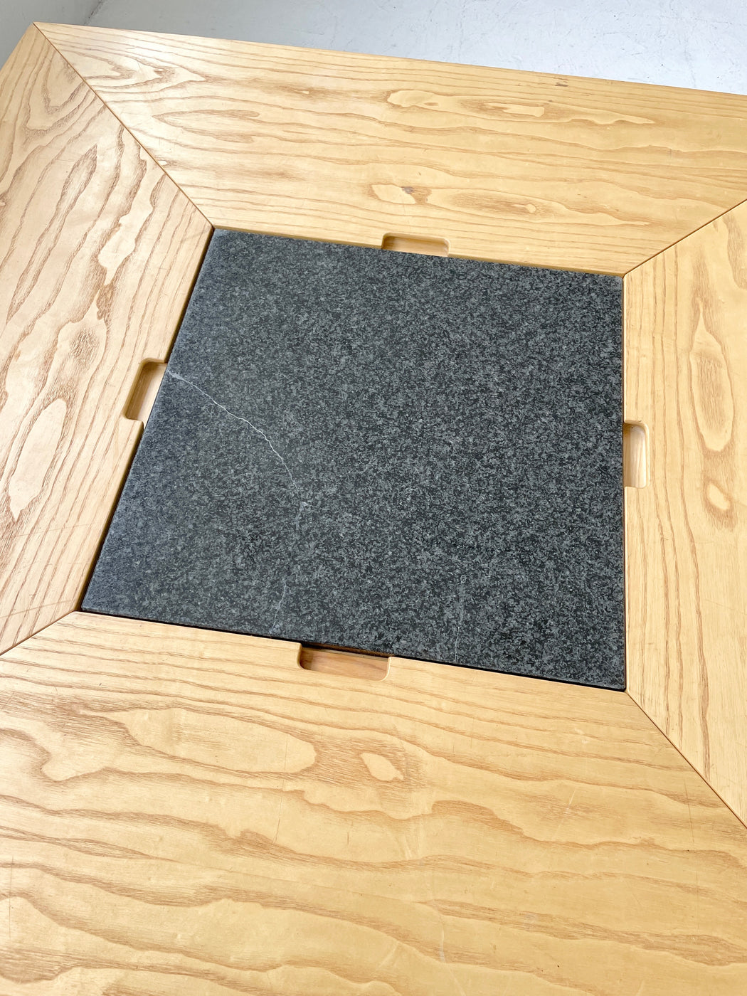 Bob & Dries van den Berghe 'Cirkante' Table