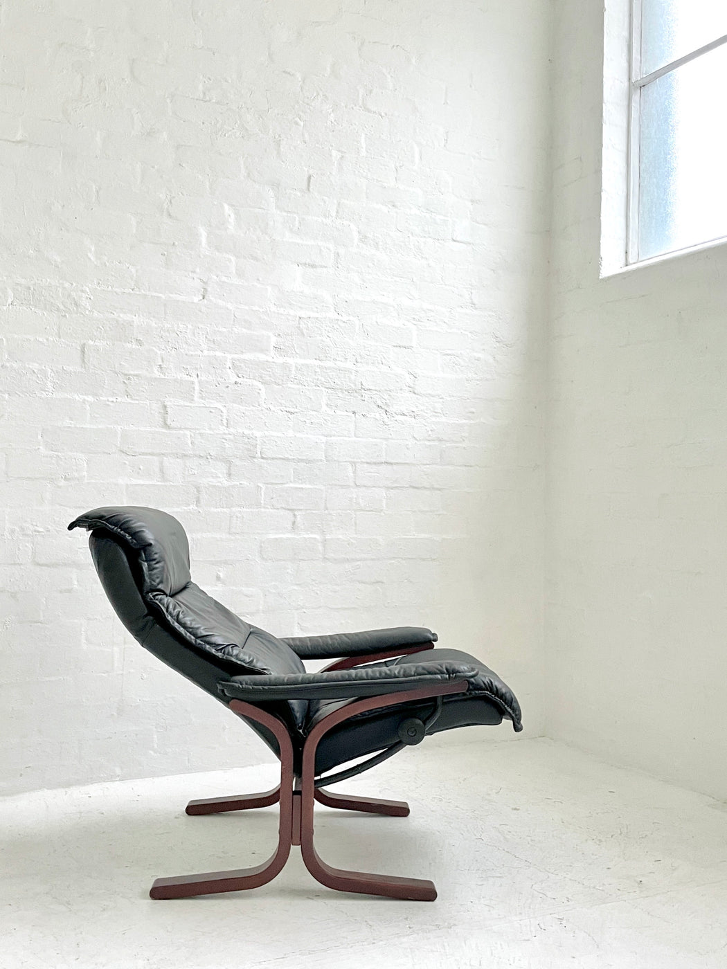 Reclining Leather Lounge Chair by 'Stressless'