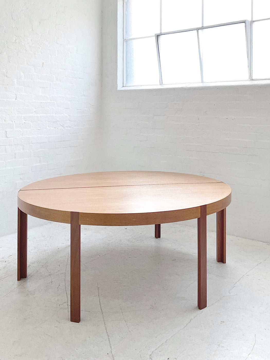 Thygesen & Sørensen 'Kongeserien' Table