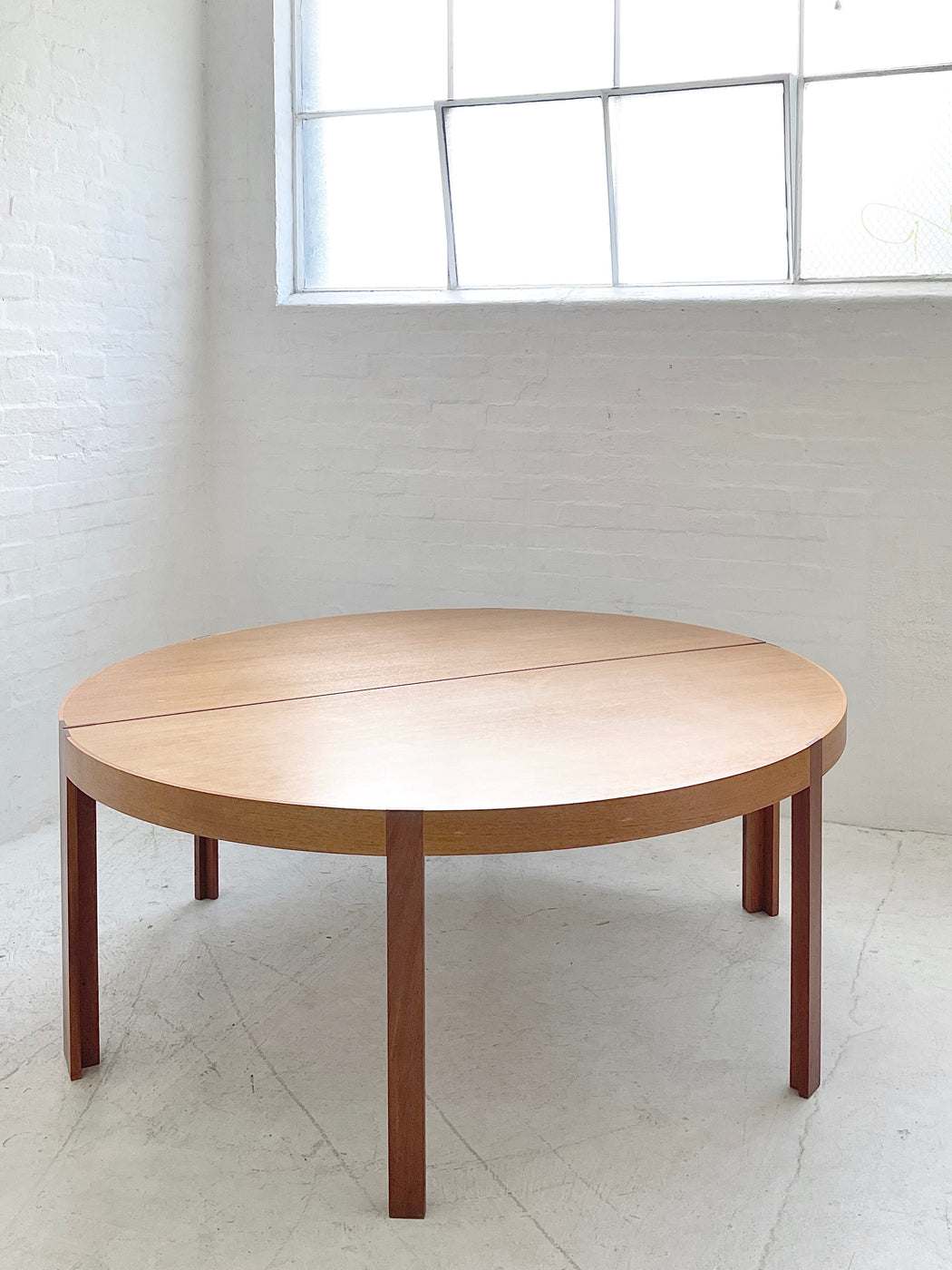 Thygesen & Sørensen 'Kongeserien' Table