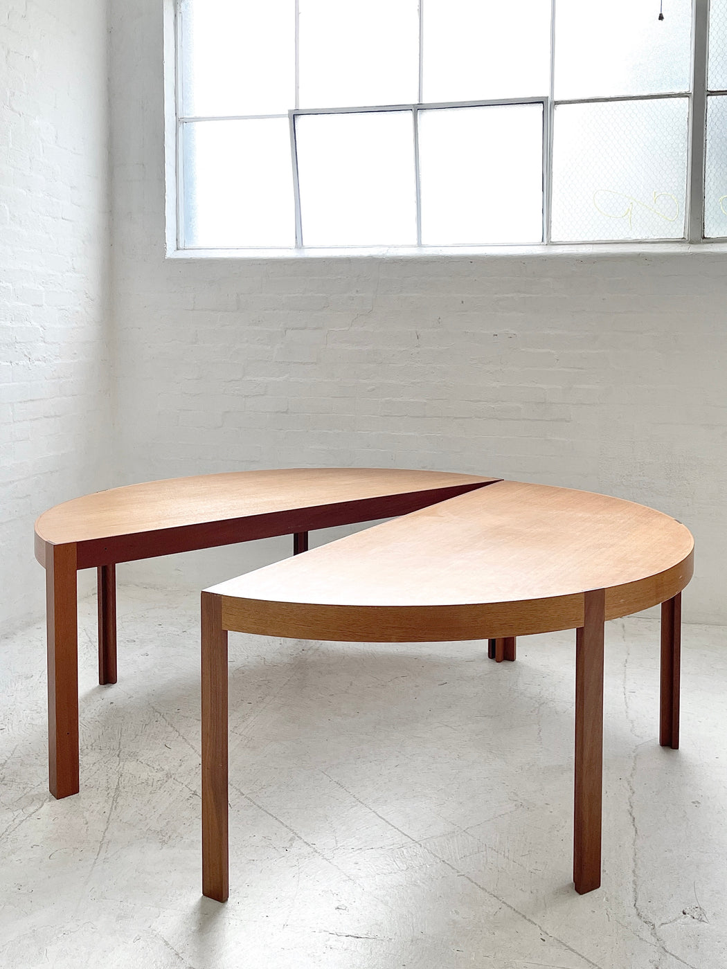 Thygesen & Sørensen 'Kongeserien' Table