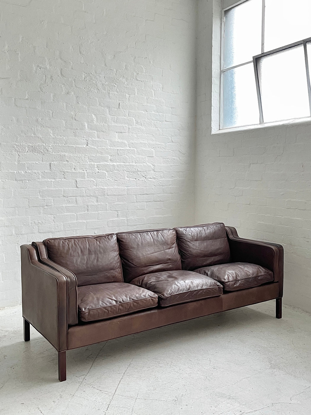 Stouby 'Eva' Leather Sofa