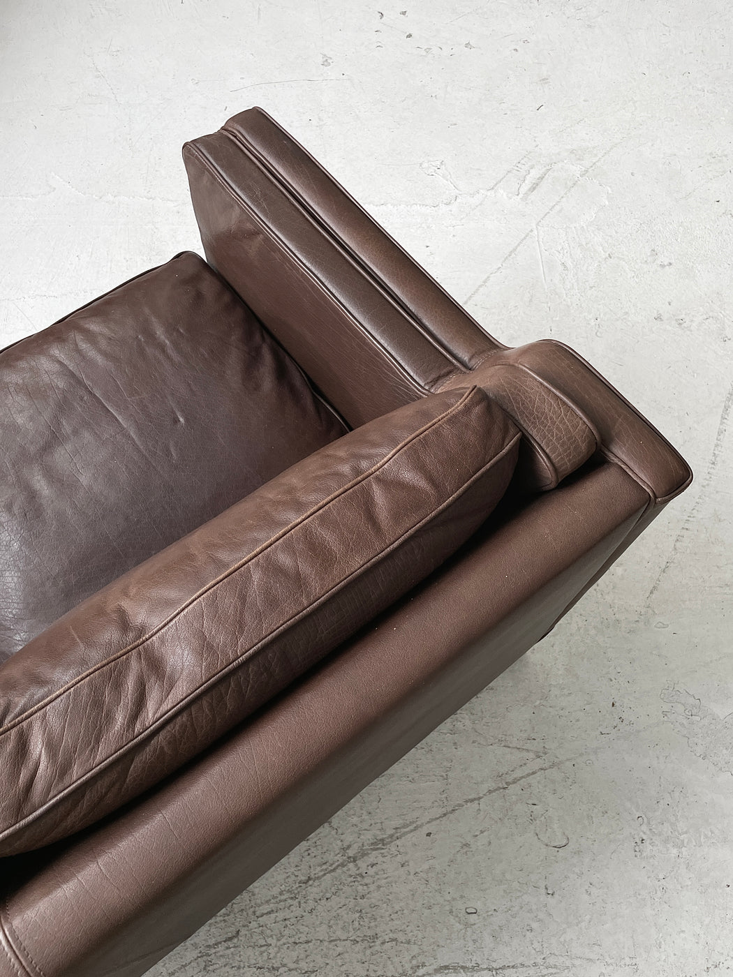 Stouby 'Eva' Leather Sofa