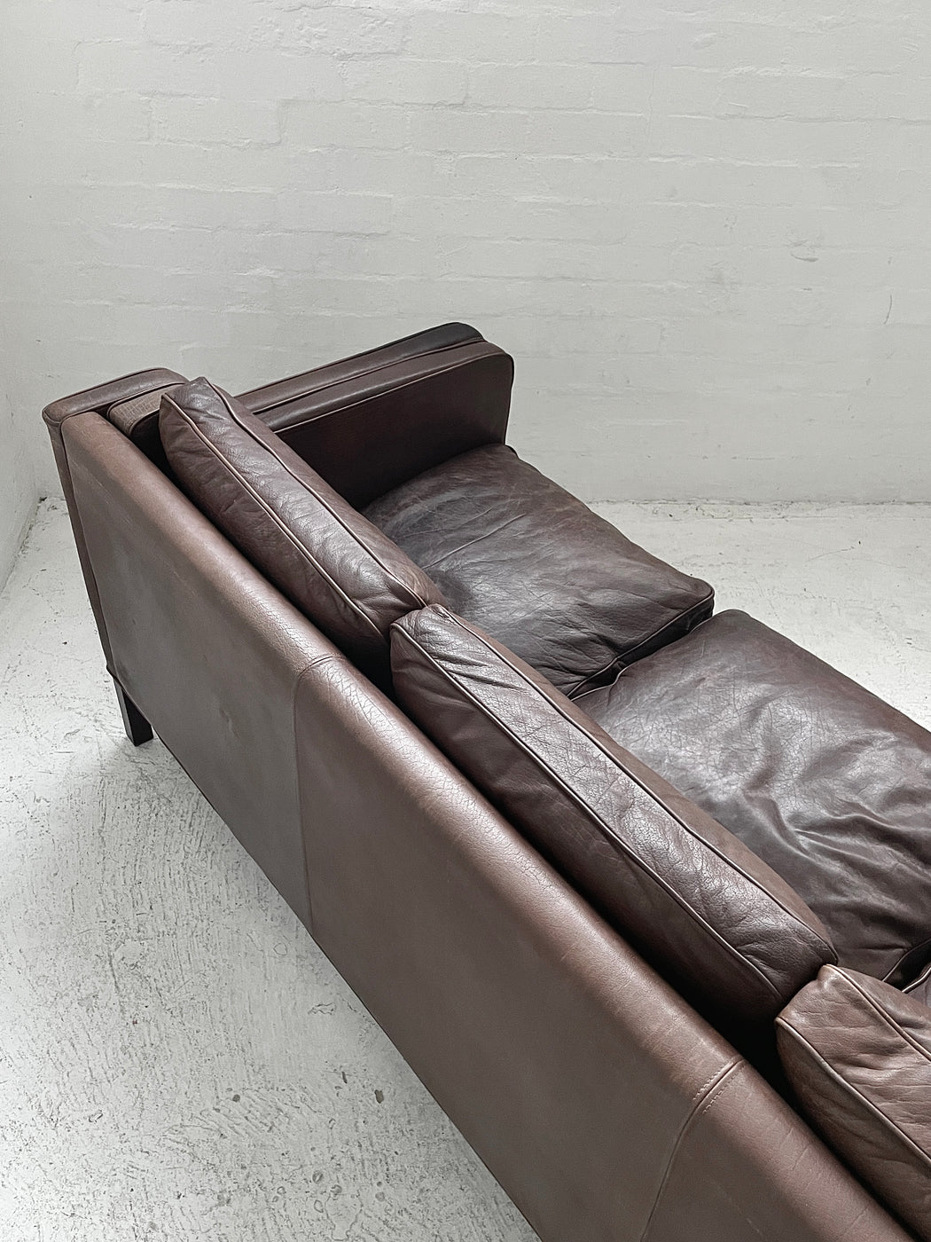 Stouby 'Eva' Leather Sofa