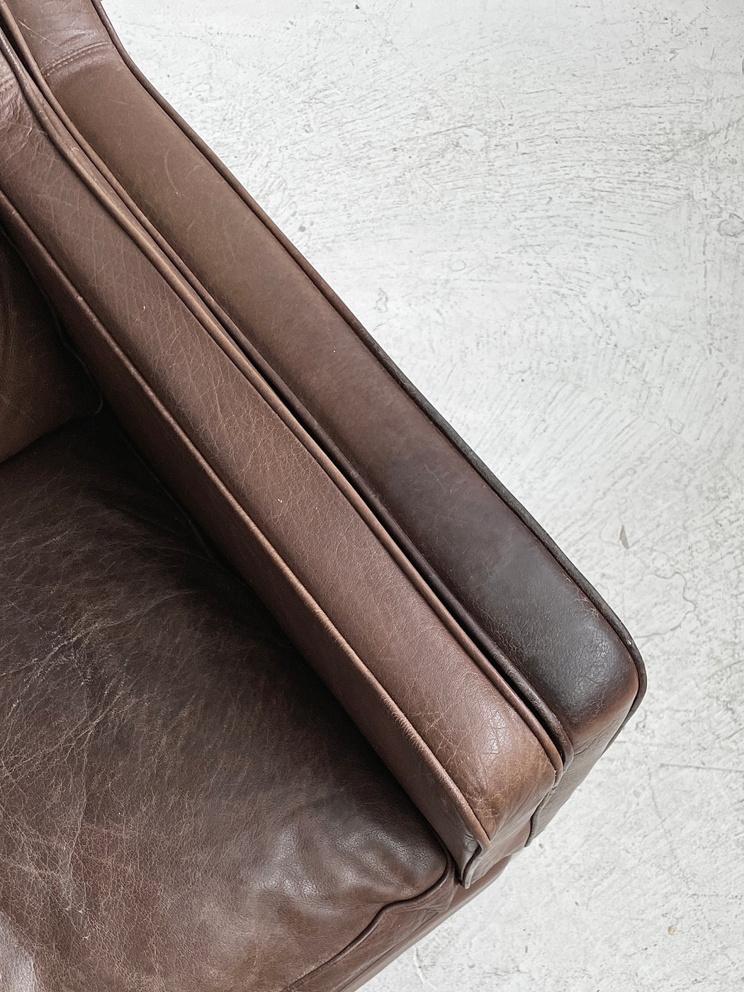 Stouby 'Eva' Leather Sofa