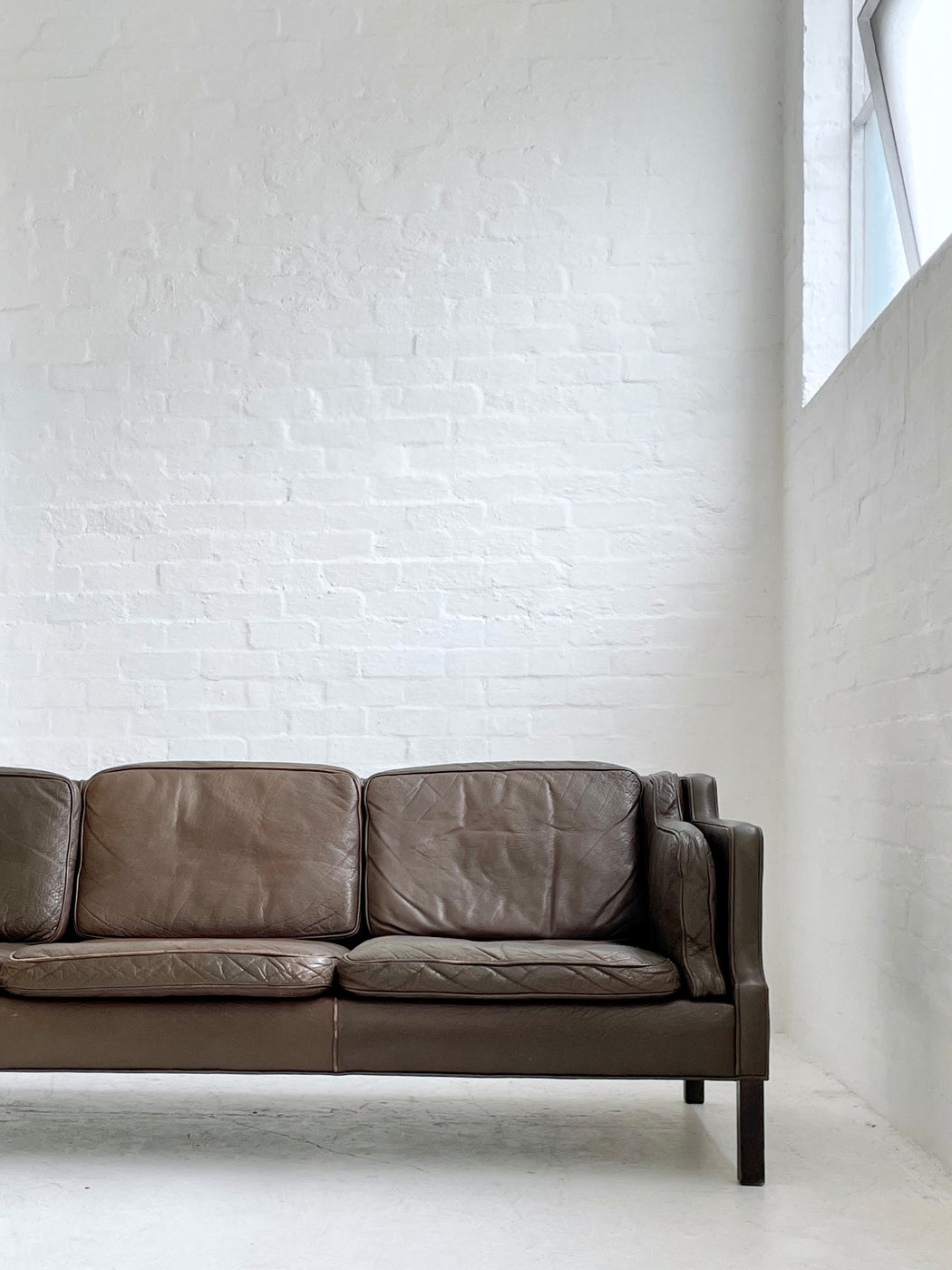 Grant Møbler Leather Sofa