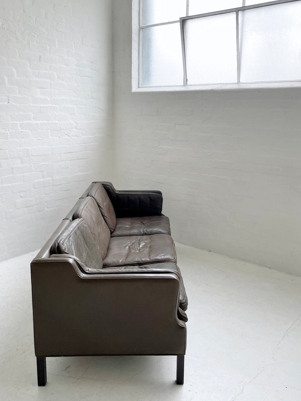 Grant Møbler Leather Sofa
