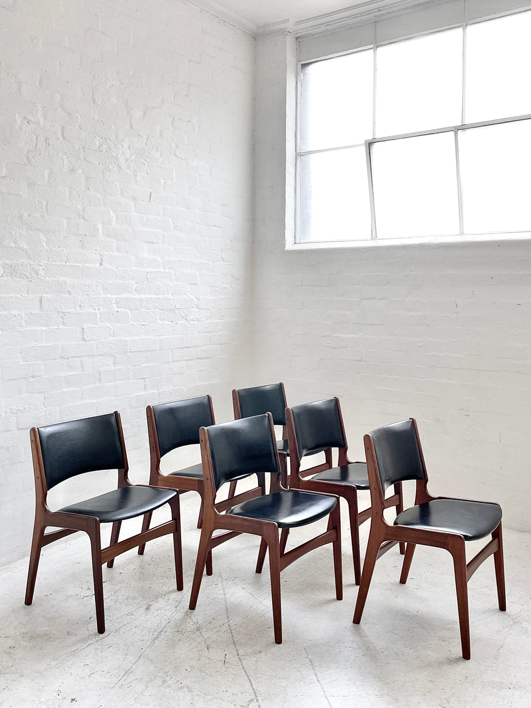 Erik Buch 'Model 89' Chairs