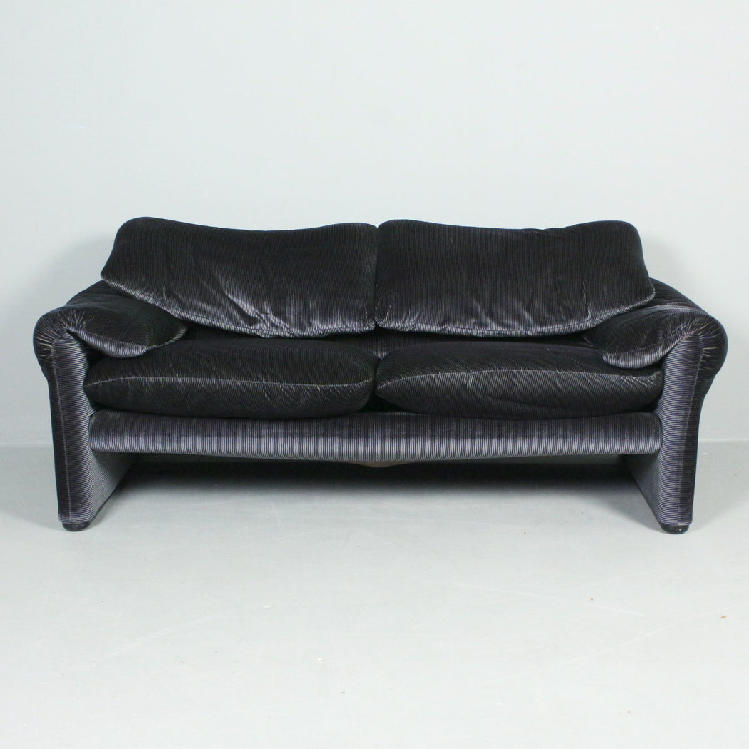 Vico Magistretti 'Maralunga' Sofa