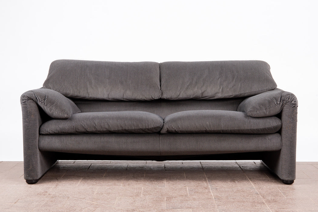Vico Magistretti 'Maralunga' Sofa