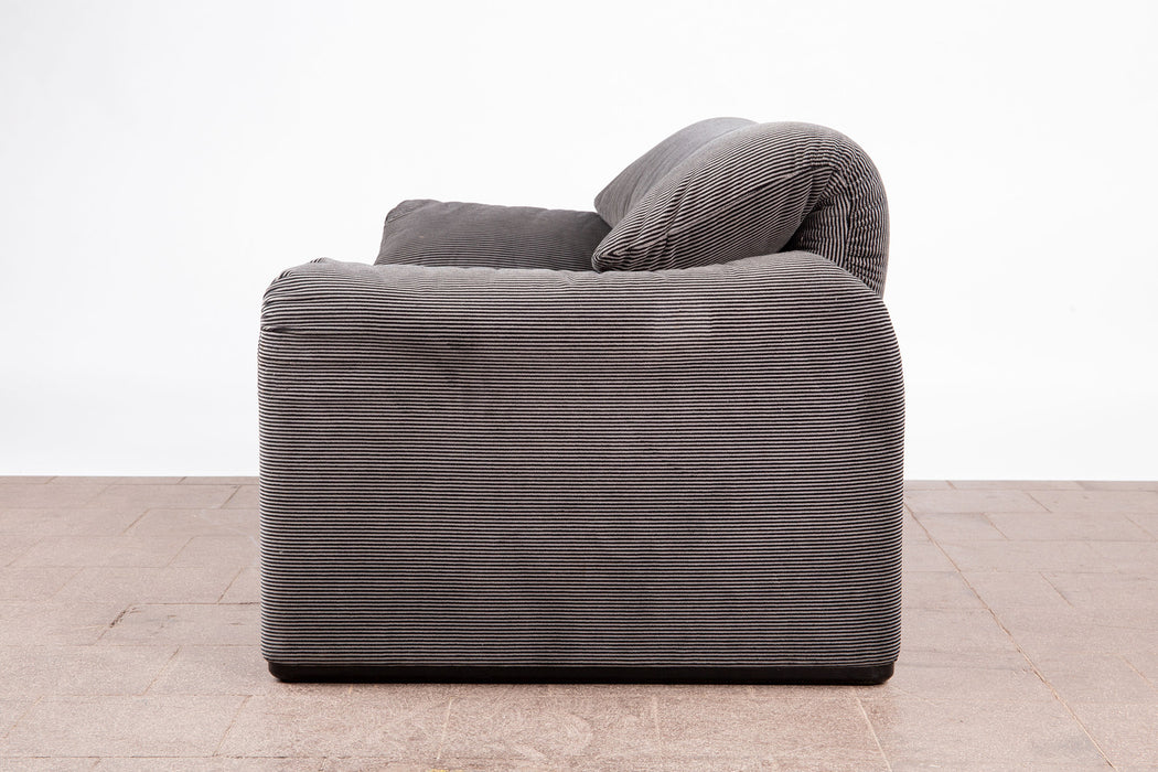 Vico Magistretti 'Maralunga' Sofa