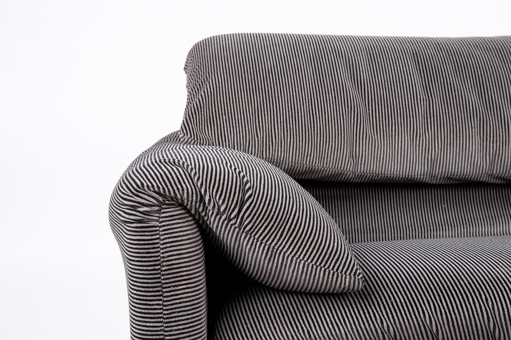Vico Magistretti 'Maralunga' Sofa