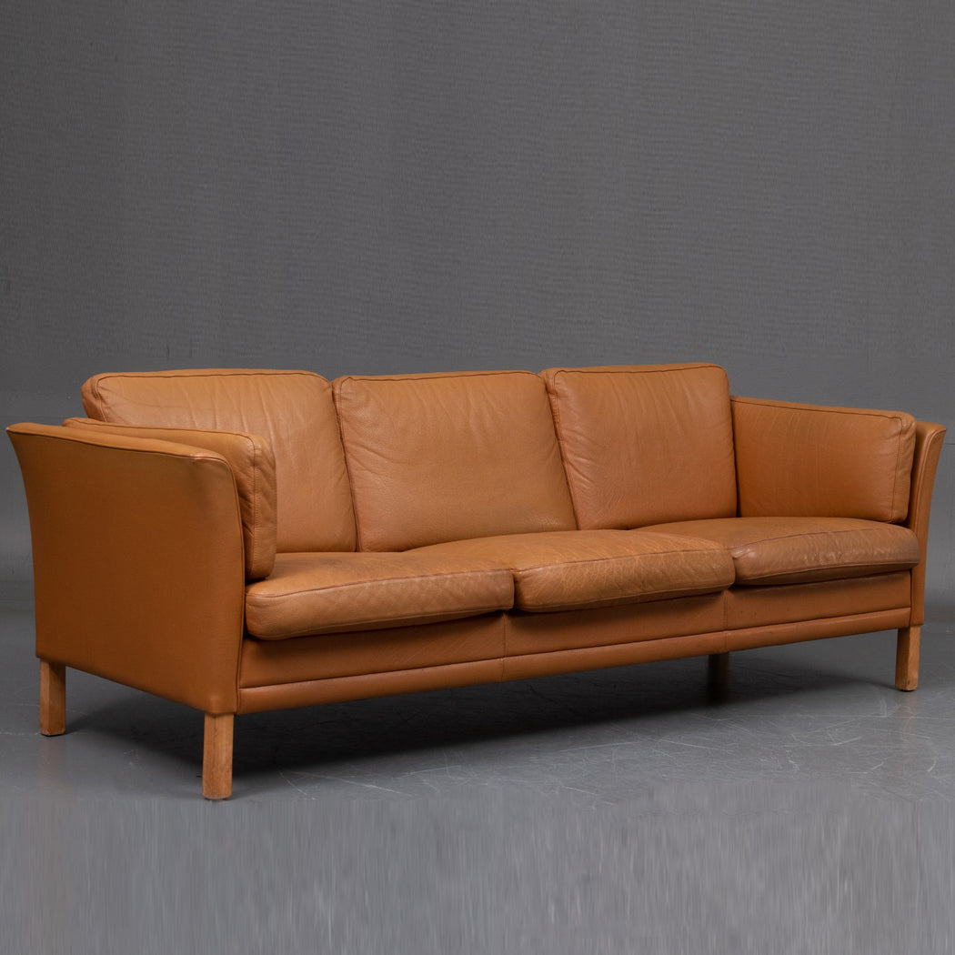 Mogens Hansen 'Model 2225' Sofa