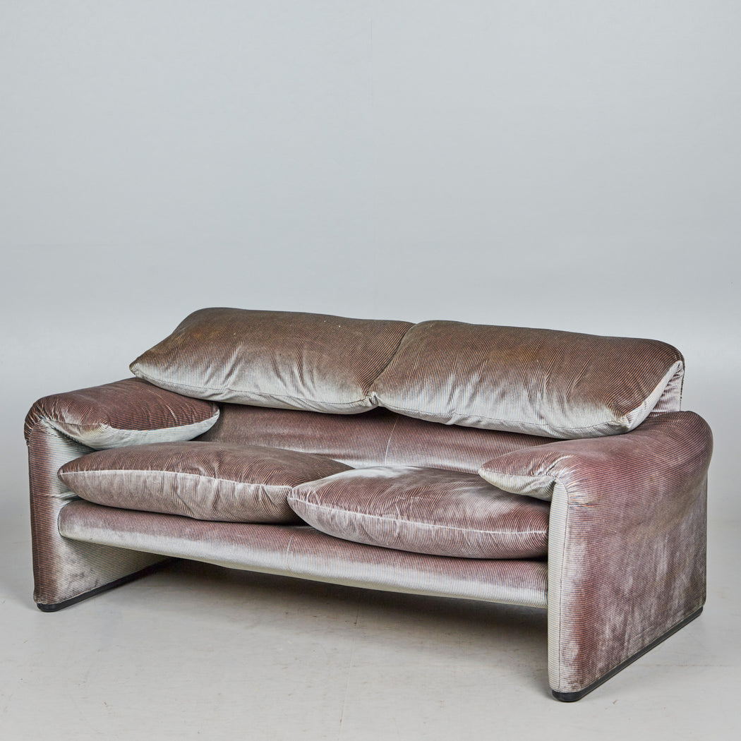 Vico Magistretti 'Maralunga' Sofa