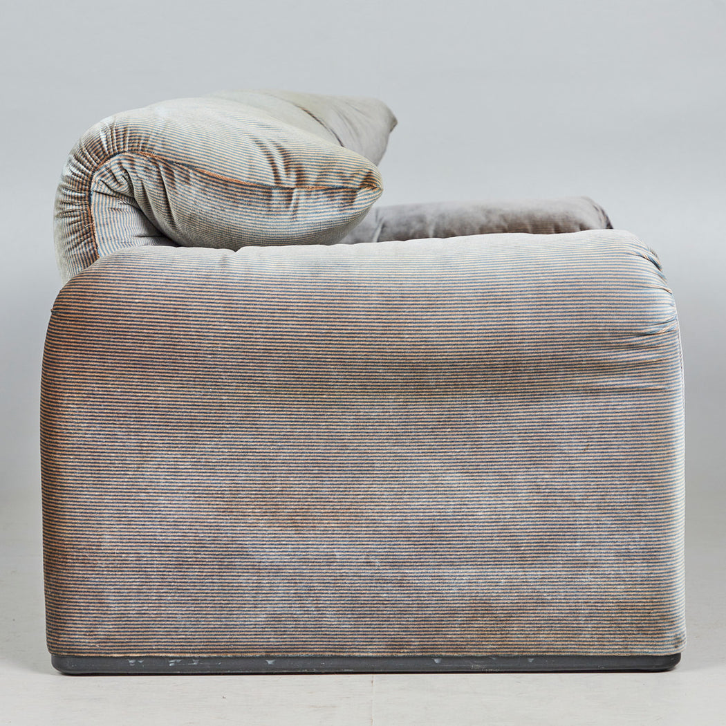Vico Magistretti 'Maralunga' Sofa