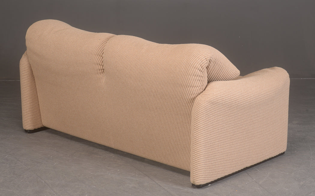 Vico Magistretti 'Maralunga' Sofa
