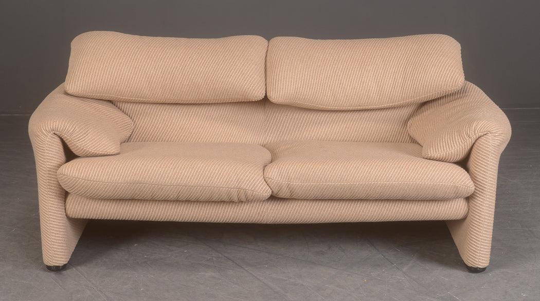 Vico Magistretti 'Maralunga' Sofa