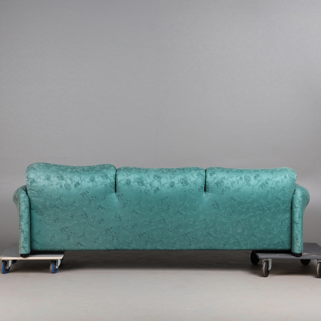 Vico Magistretti 'Maralunga' Sofa