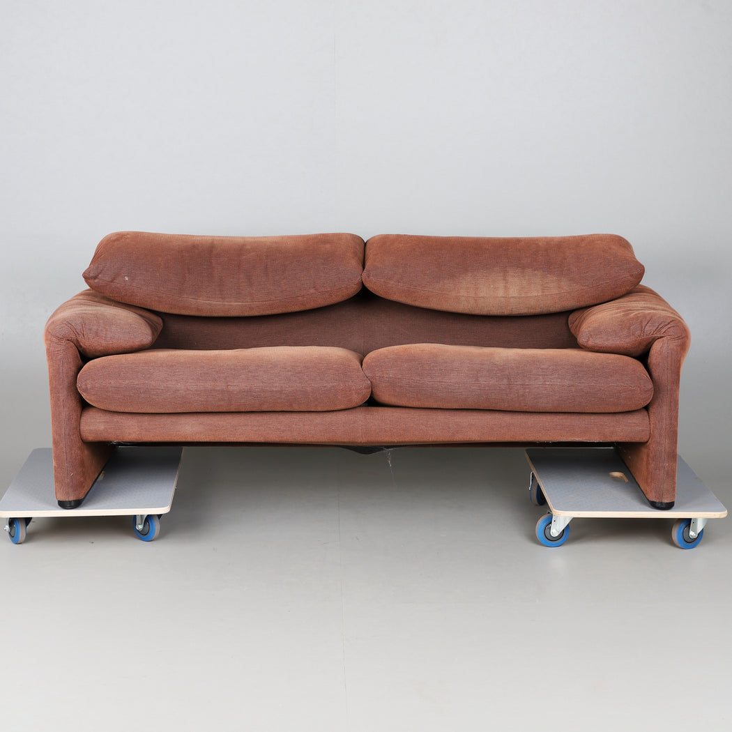 Vico Magistretti 'Maralunga' Sofa