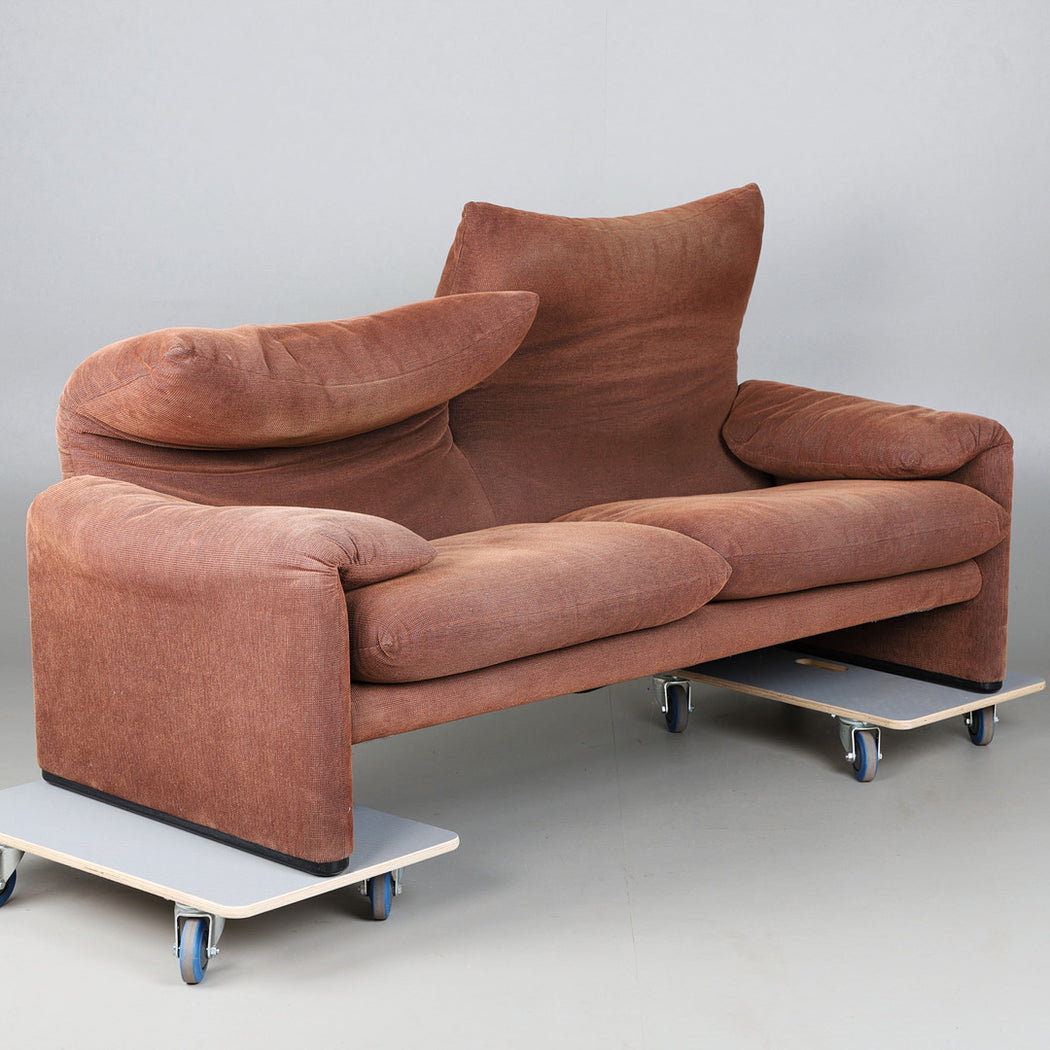 Vico Magistretti 'Maralunga' Sofa