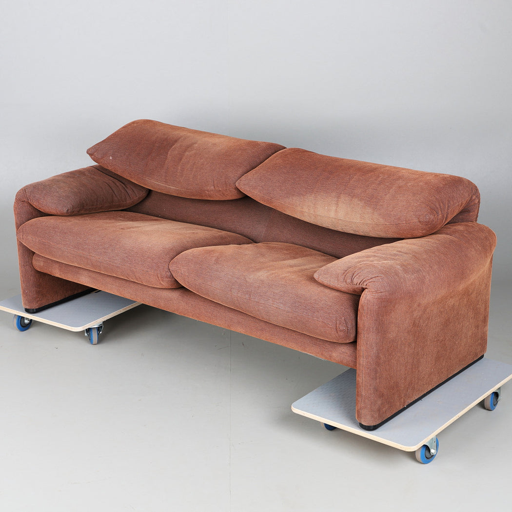 Vico Magistretti 'Maralunga' Sofa