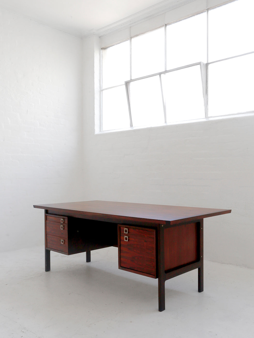 Arne Vodder Executive Desk