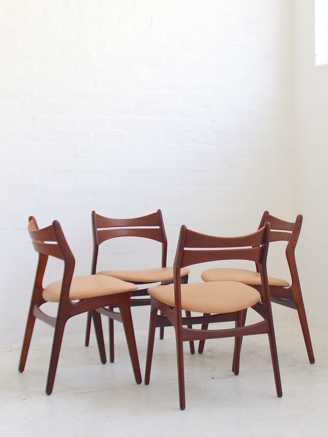 Erik Buch 'Model 1628' Chairs