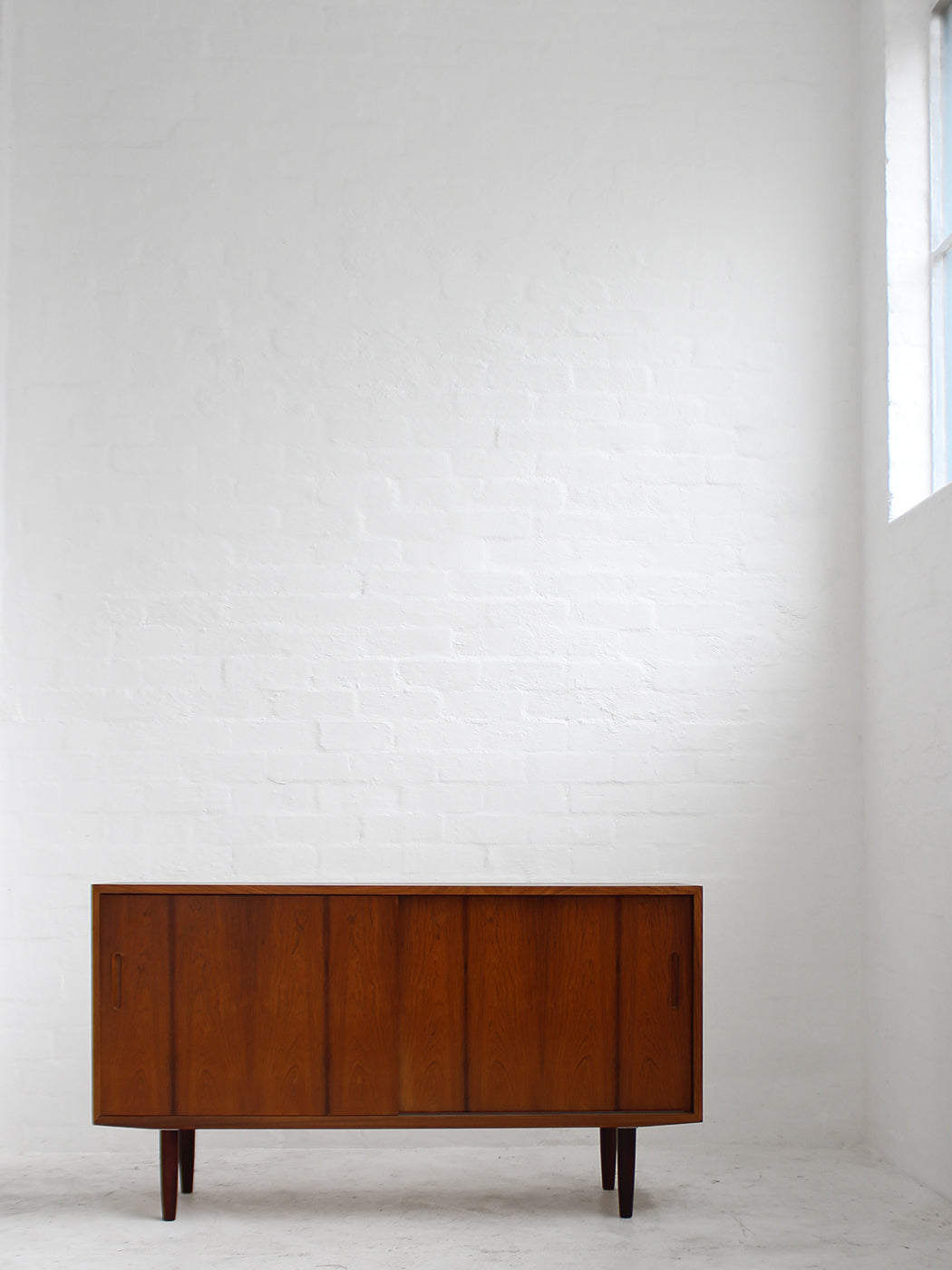 Poul Hundevad Cabinet