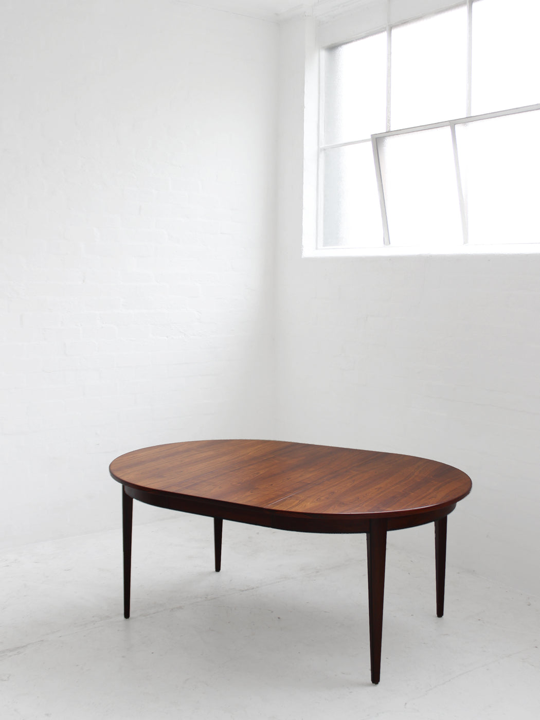Omann Jun Rosewood Dining Table