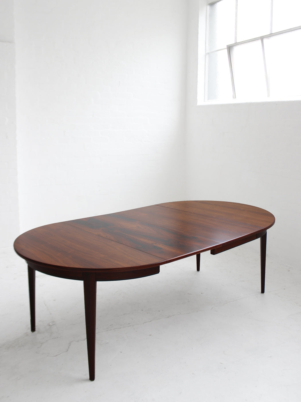 Omann Jun Rosewood Dining Table