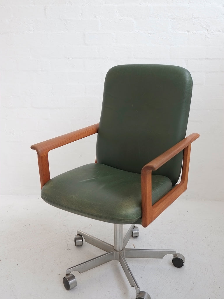 Danish Office Chair — Nord