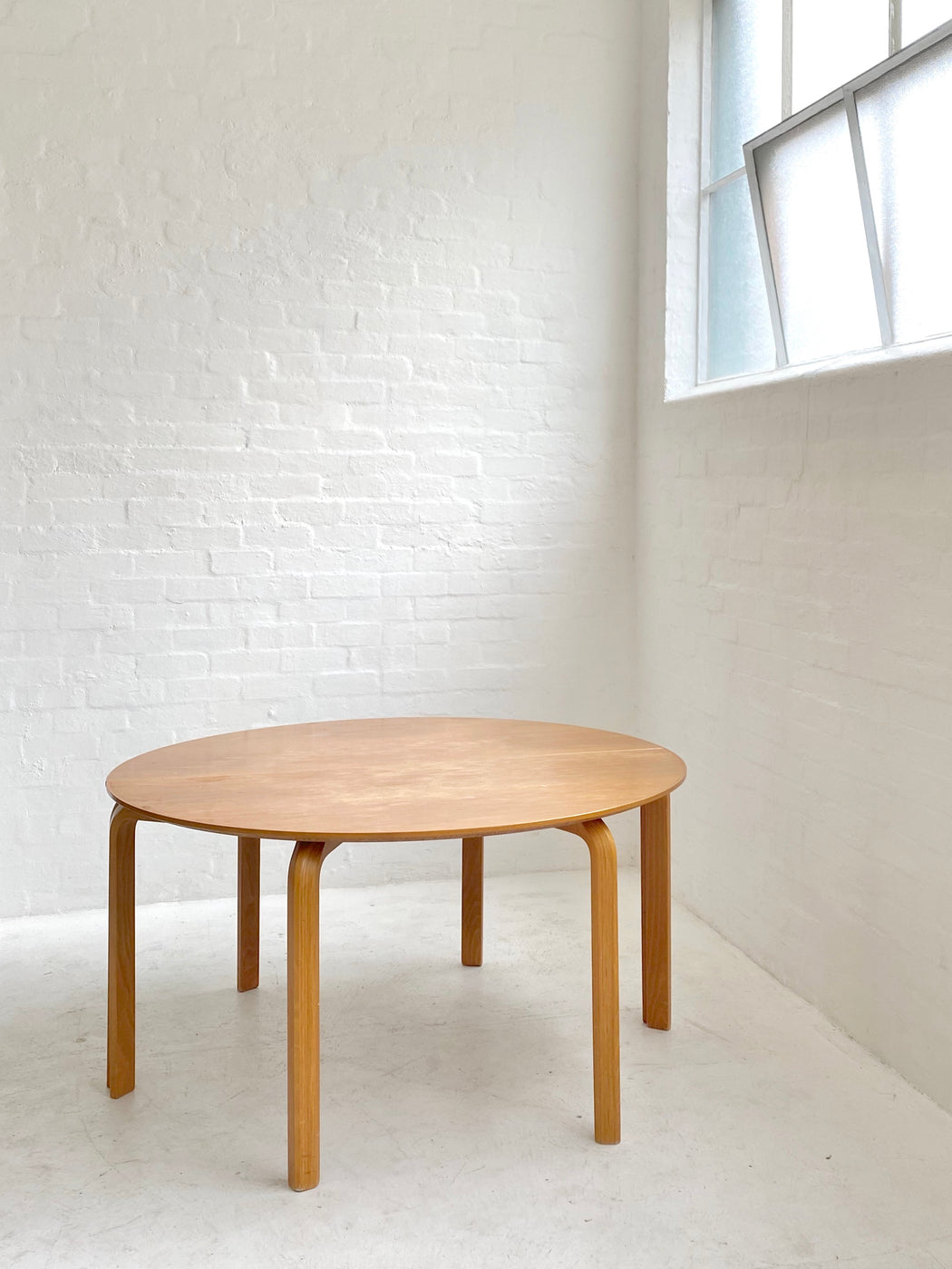 Farstrup Dining Table