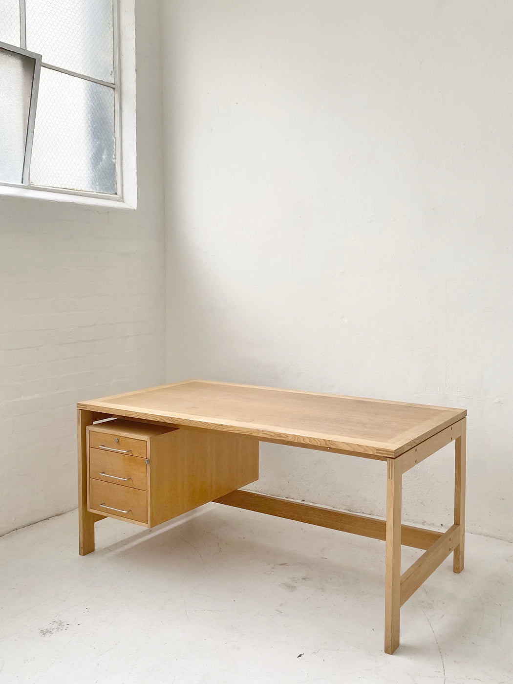 Jensen & Valeur 'M40' Oak Desk