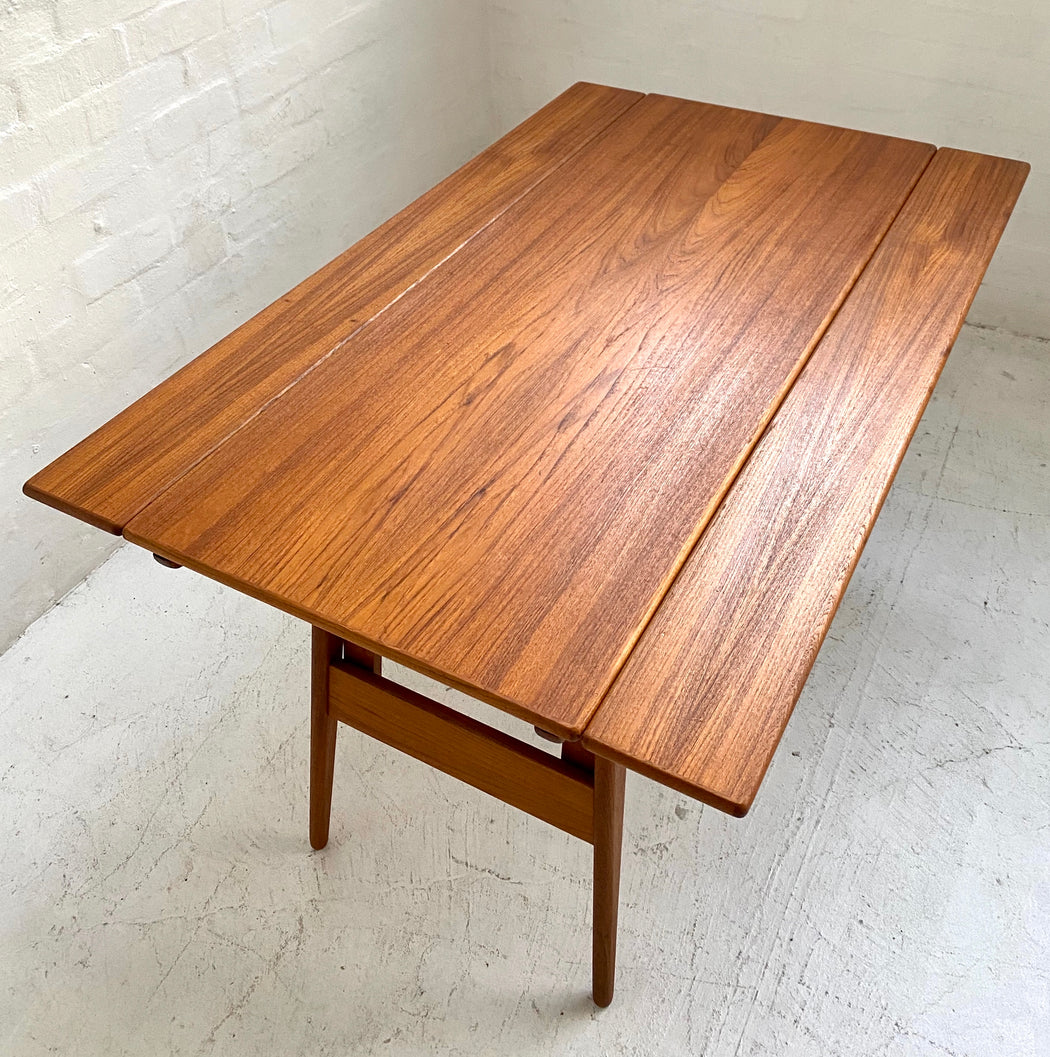 Danish 'Copenhagen' Elevator Table