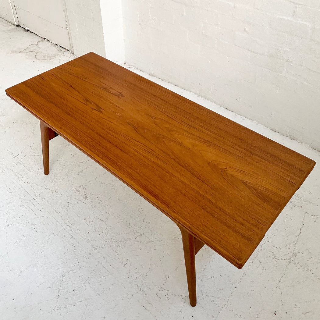 Danish 'Copenhagen' Elevator Table