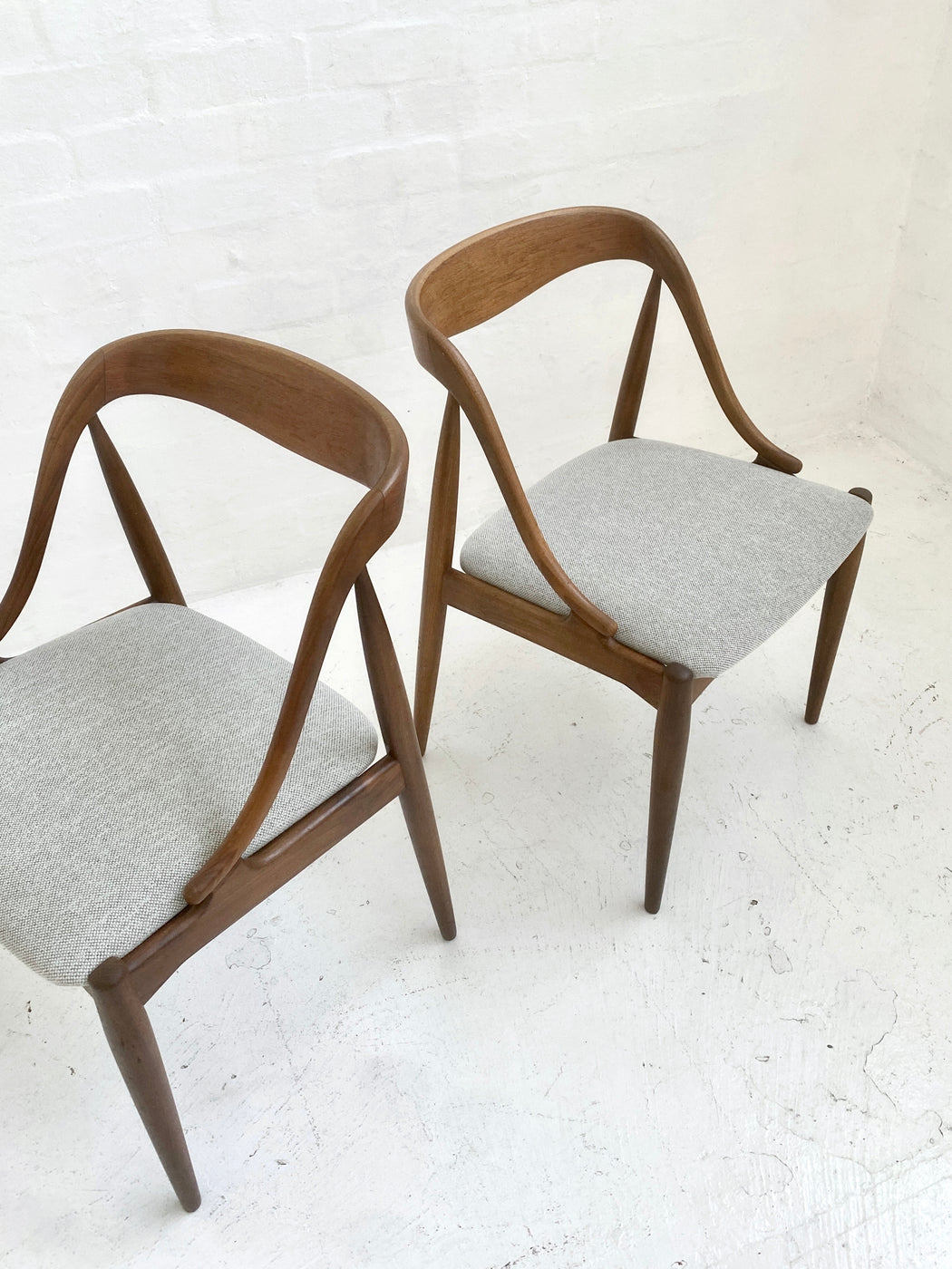 Johannes Andersen 'Model 16' Dining Chairs