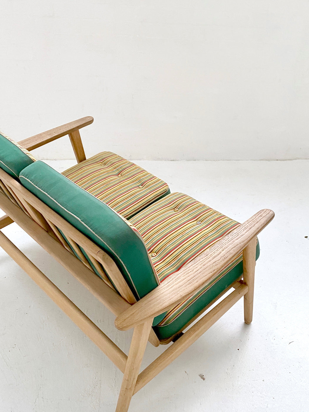 Hans J. Wegner ‘Model Ge233’ Sofa