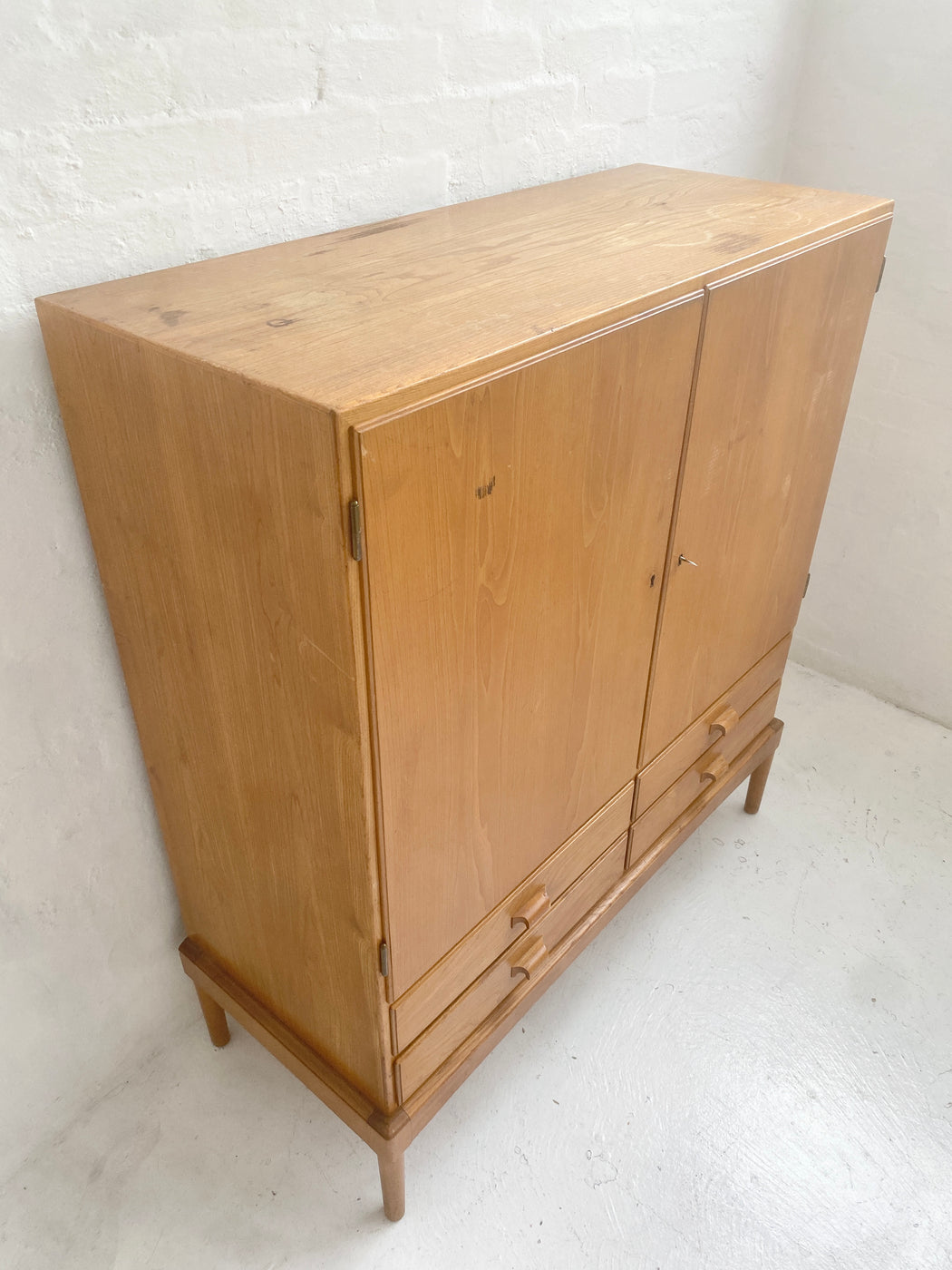 Early Børge Mogensen Elm Sideboard