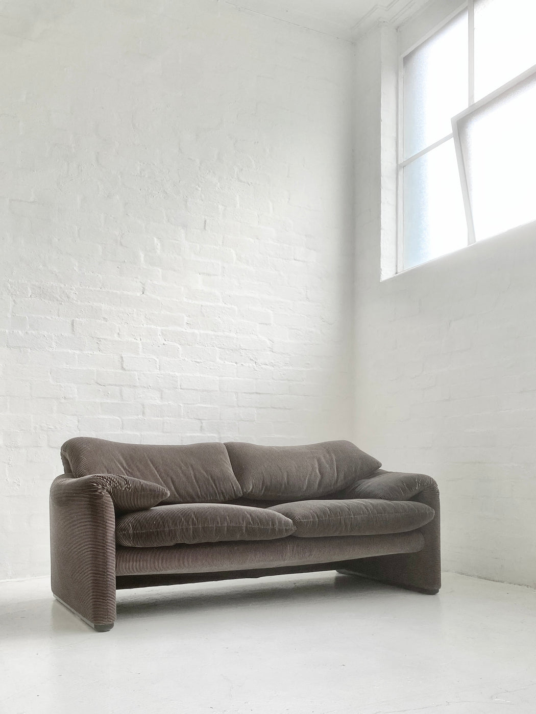 Vico Magistretti 'Maralunga' Sofa