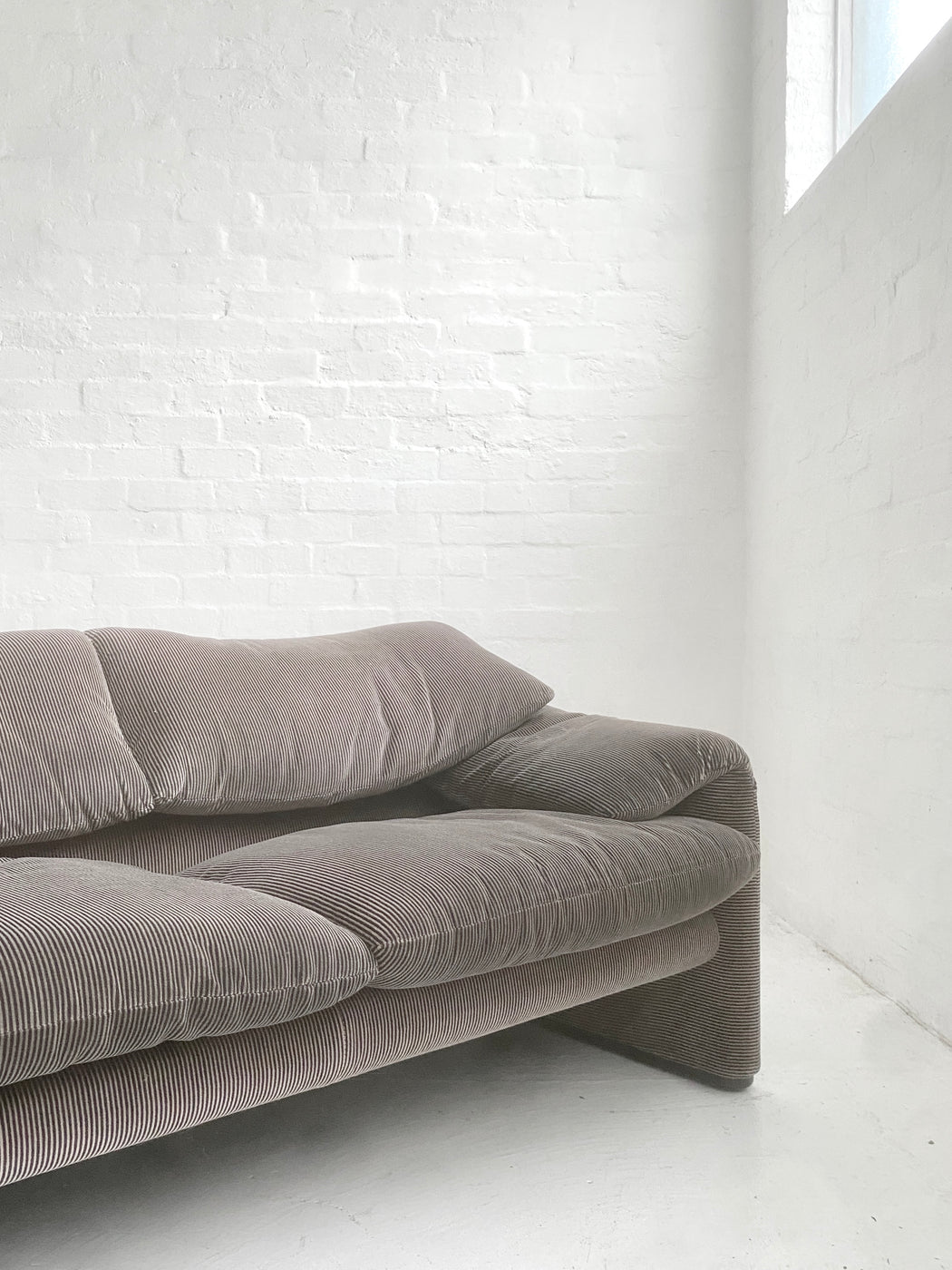 Vico Magistretti 'Maralunga' Sofa