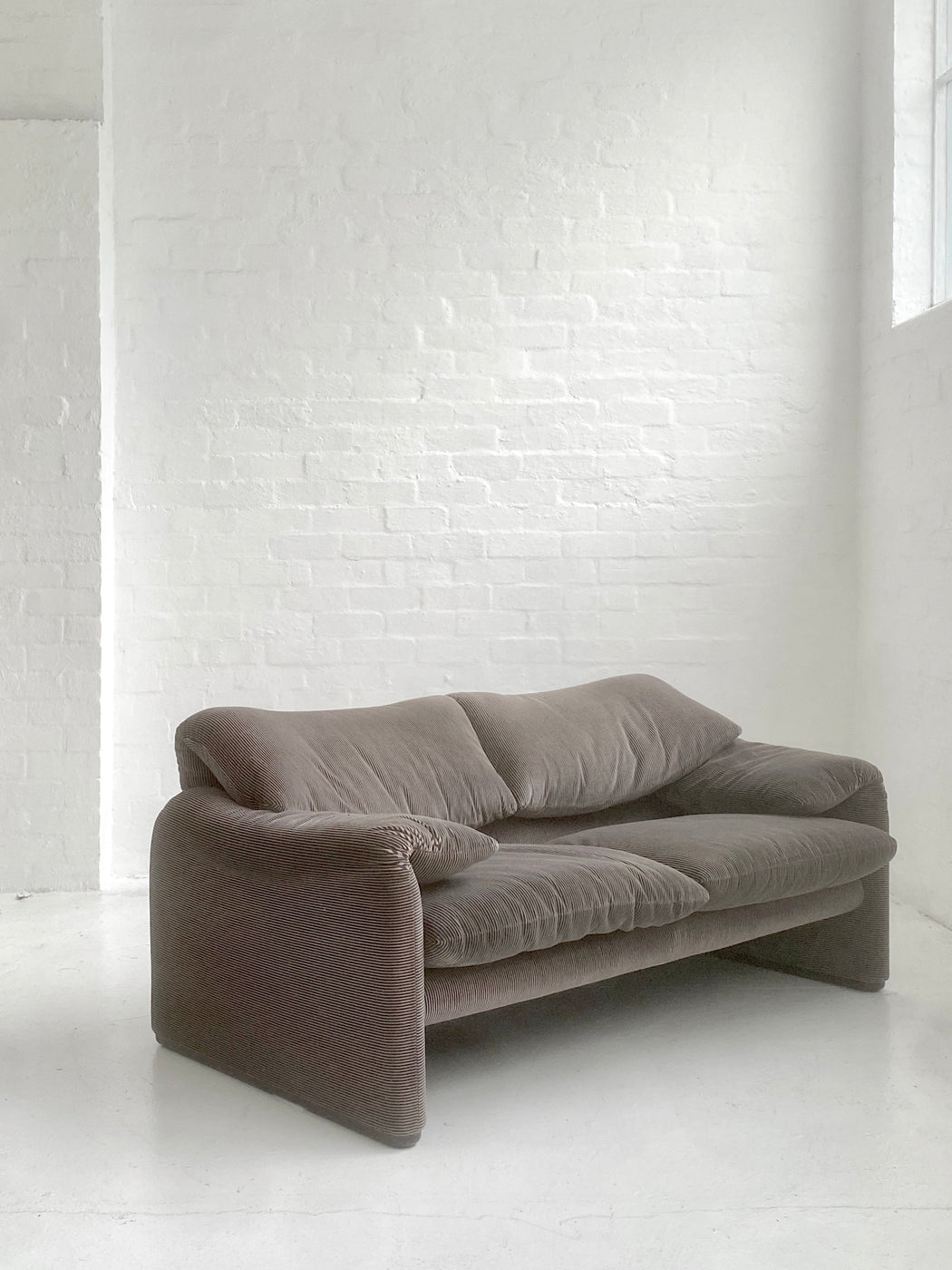 Vico Magistretti 'Maralunga' Sofa