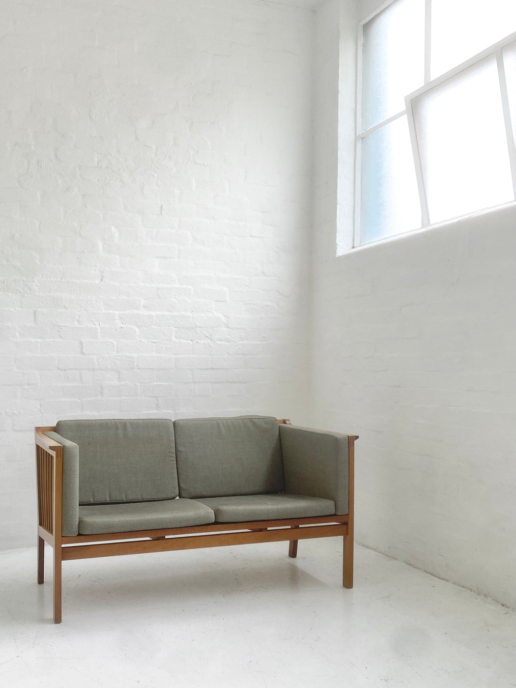 Christian Hvidt 'Model 452' Settee